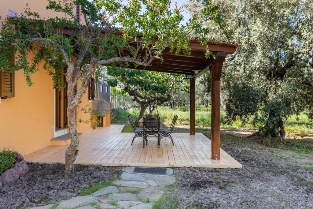 A Charming Country Cottage + Bikes And Kayaks Bosa Εξωτερικό φωτογραφία