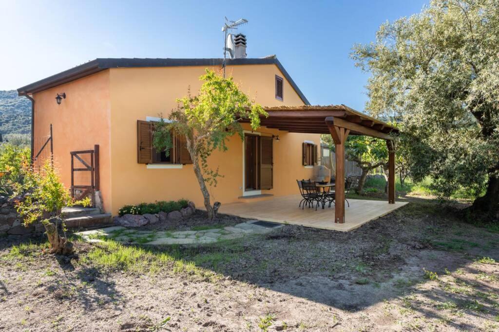 A Charming Country Cottage + Bikes And Kayaks Bosa Εξωτερικό φωτογραφία