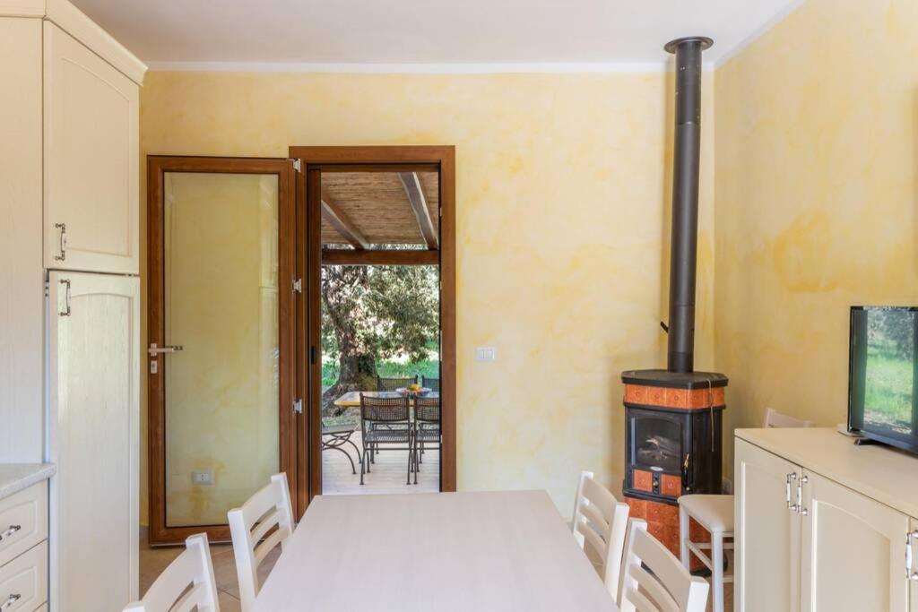 A Charming Country Cottage + Bikes And Kayaks Bosa Εξωτερικό φωτογραφία
